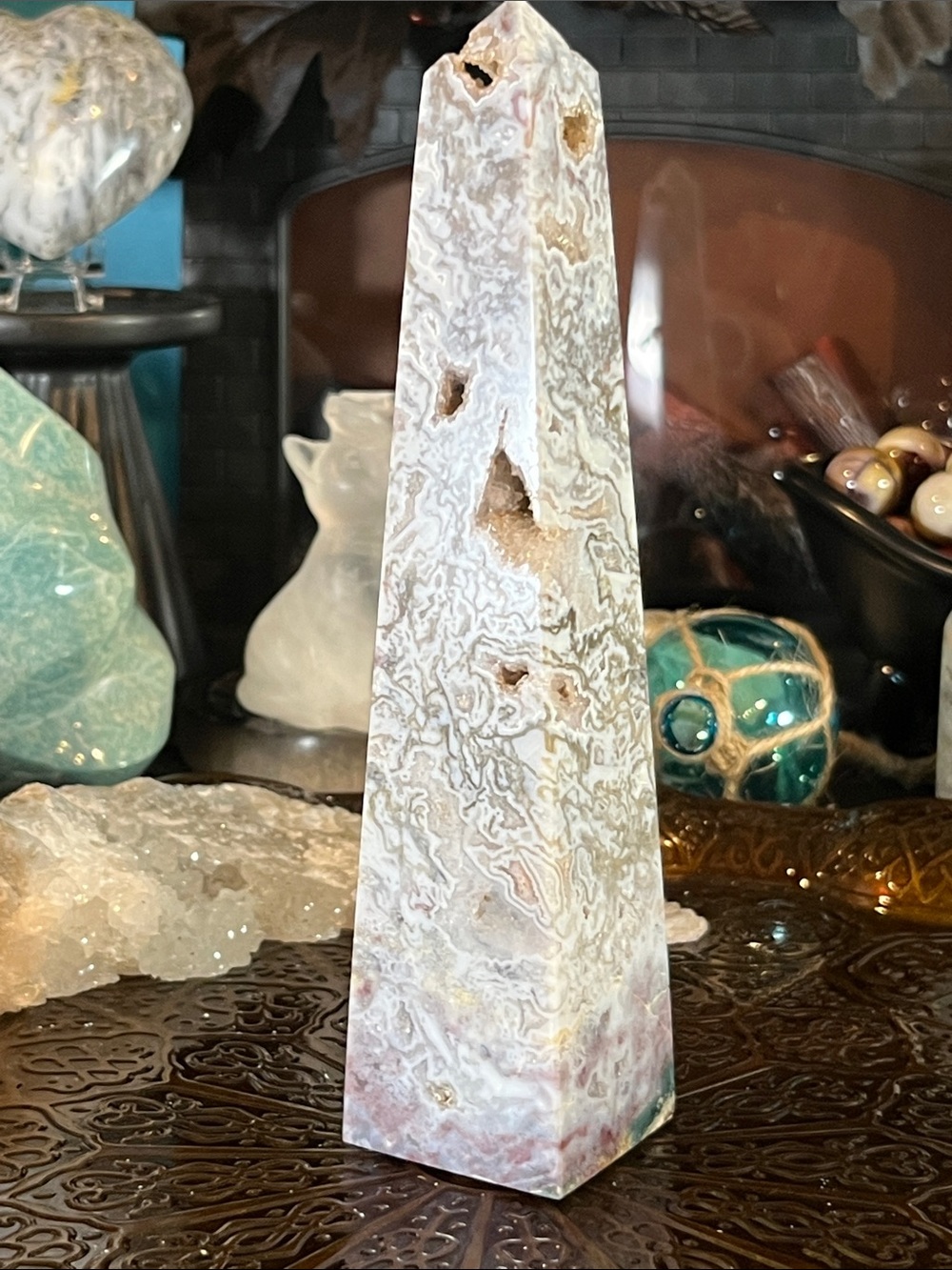 Purple, moss agate Tower - Picture 4 of 4